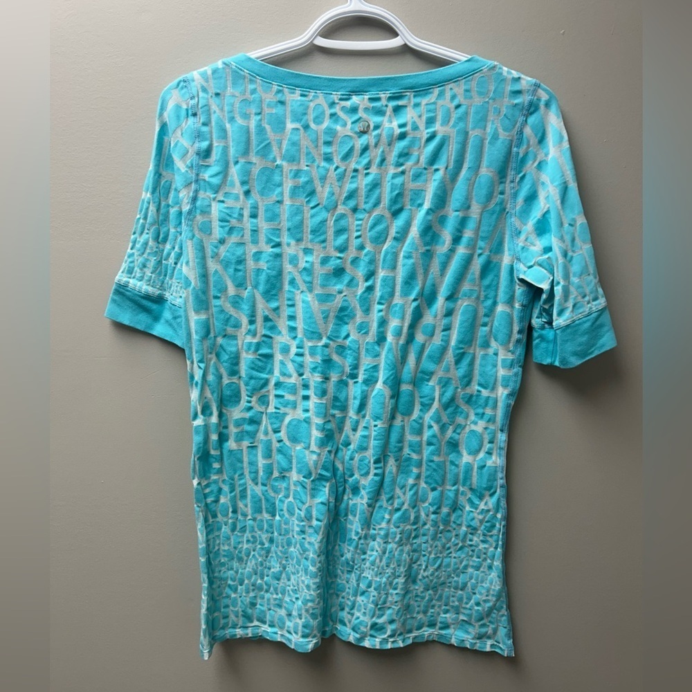 Lululemon Turquoise Blue Short Sleeve Tee Shirt - Picture 3 of 4